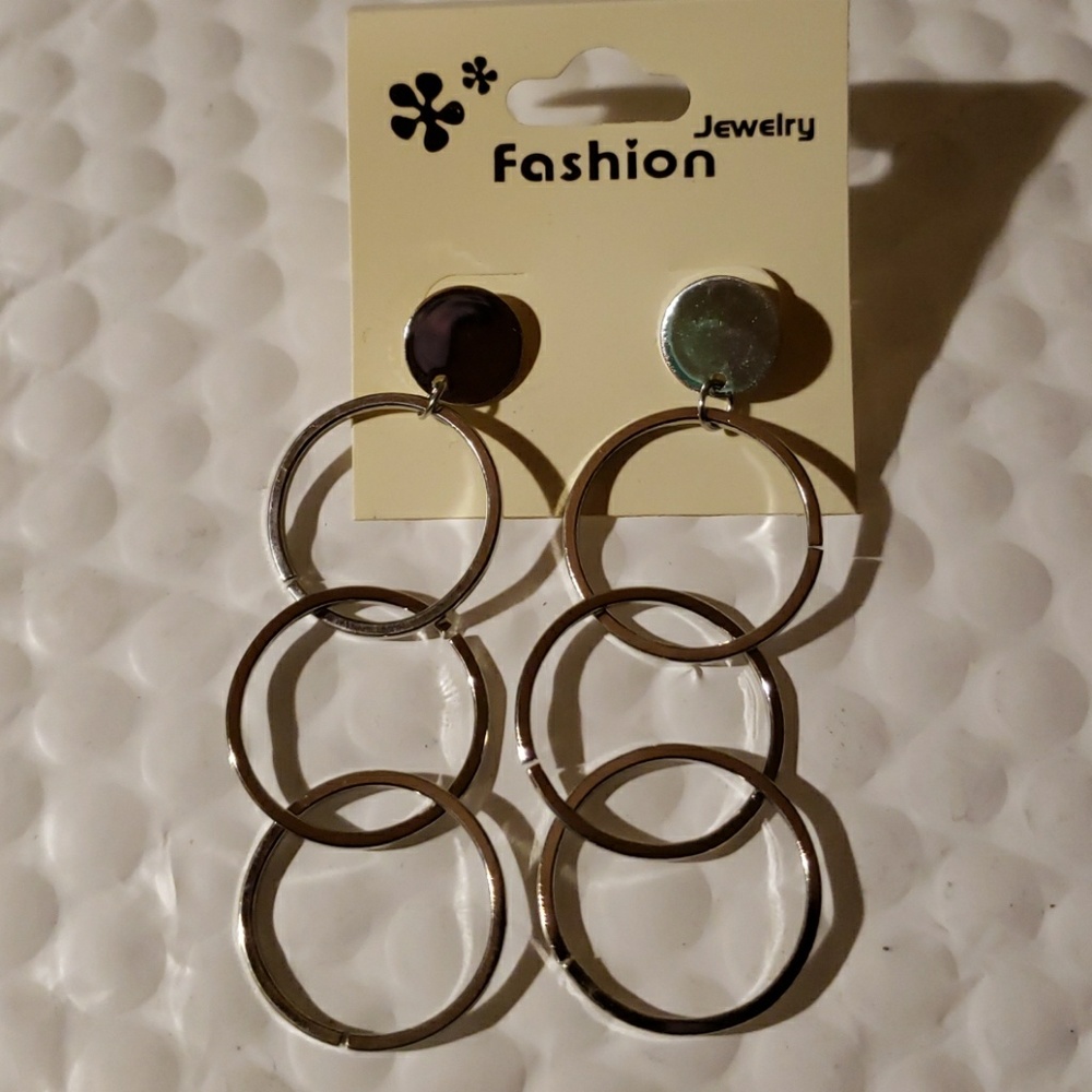 SILVERTONE EARRINGS